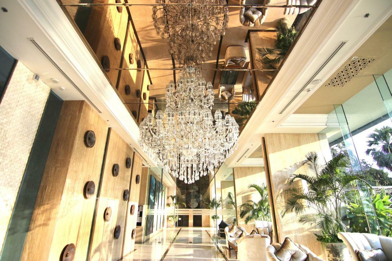 Luxurious Beachfront Pattaya Dış mekan fotoğraf